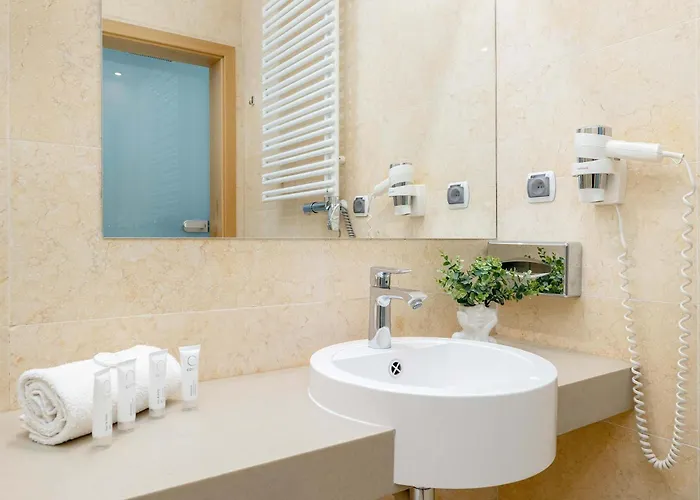 Apartment Unique With Air Conditioning Sauna And Swimming Pool By Renters *